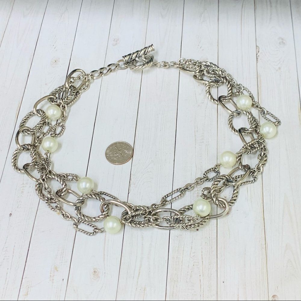 Multi Link 3 strand Pearl Necklace‎